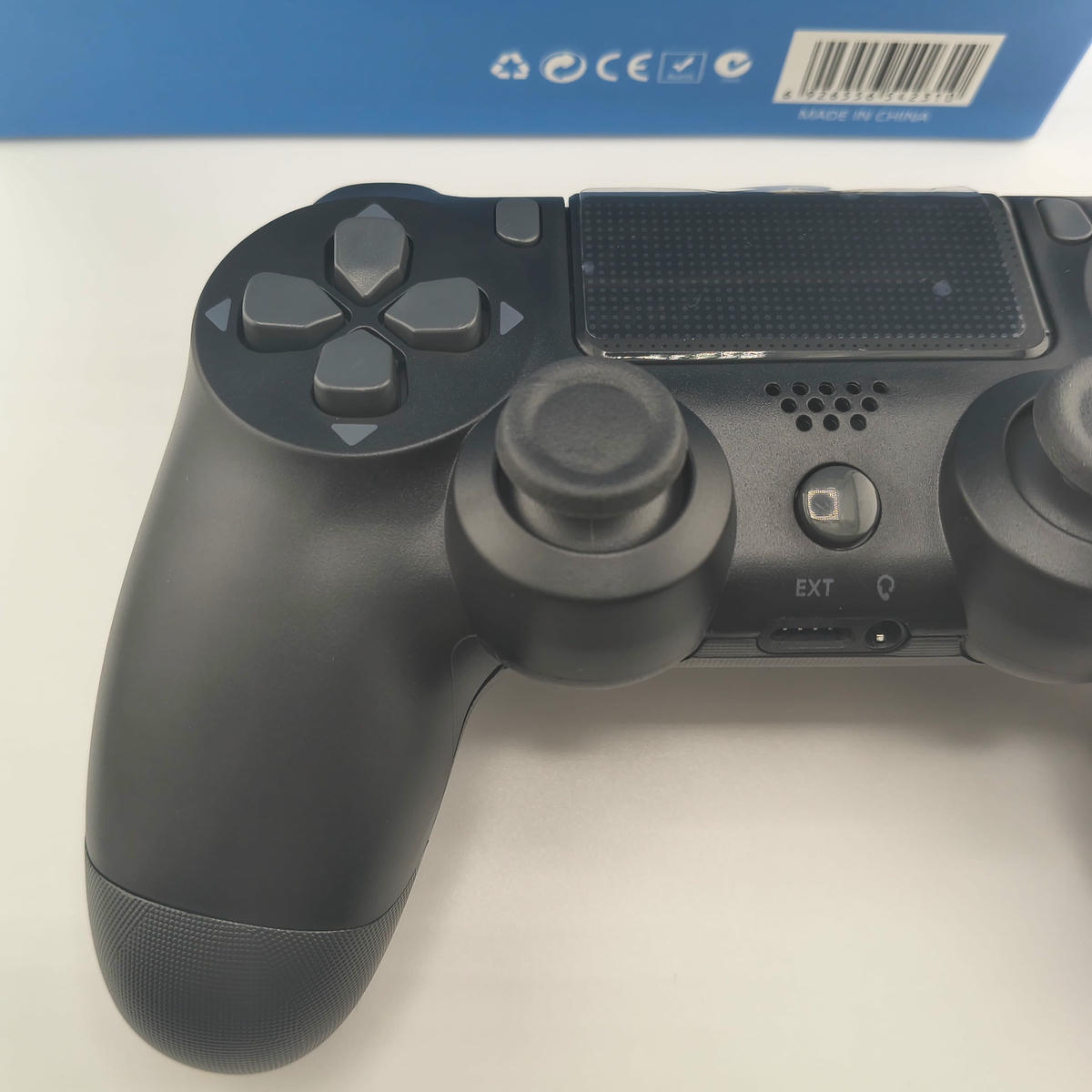 Controller wireless nero PS4 packaging scatola prodotto
