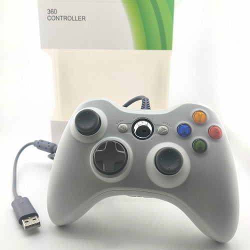 Controller cablato Soamide per console 360 e PC Windows bianco, gamepad USB plug-and-play con levette analogiche precise.